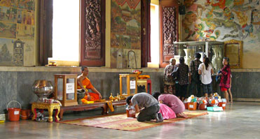 หลวงพ่อพระใส วัดโพธิ์ชัย อ.เมือง จ.หนองคาย